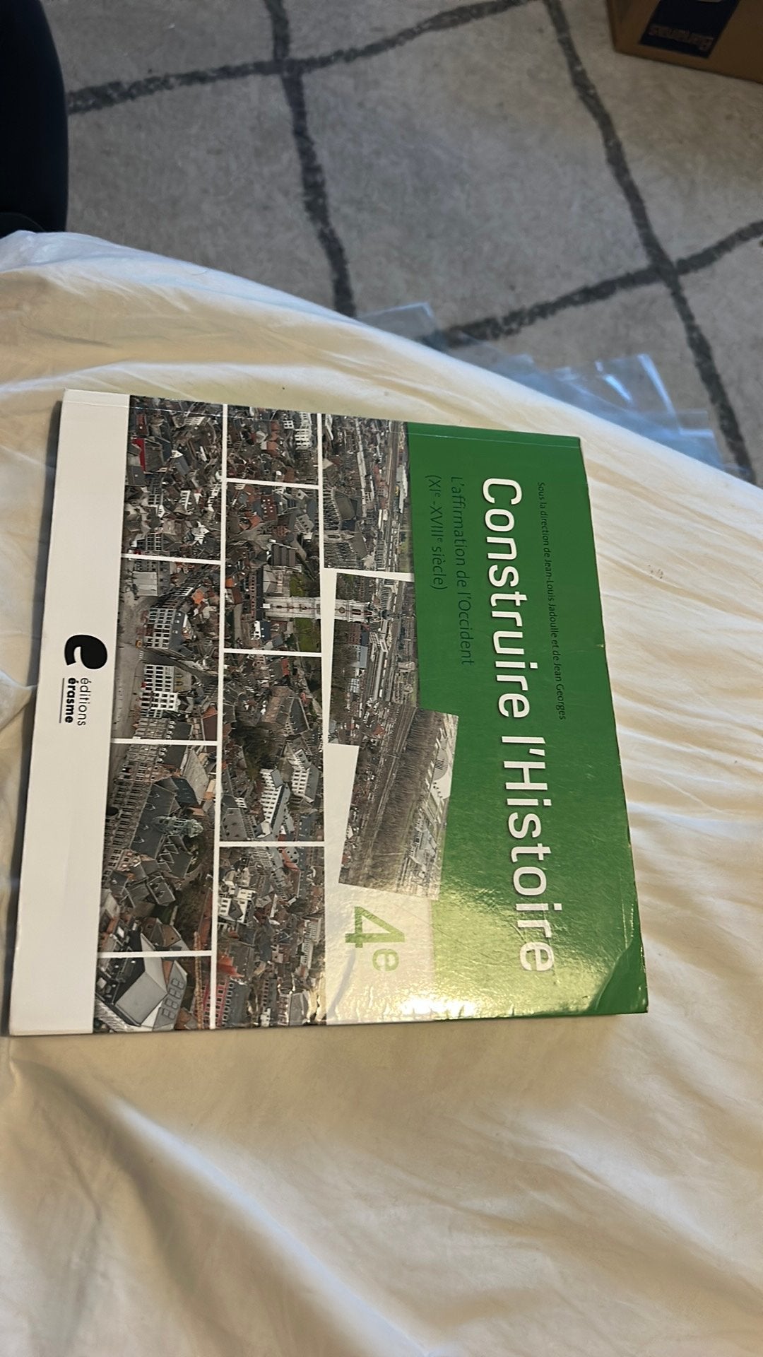 Construire l’histoire, Enlèvement, Comme neuf