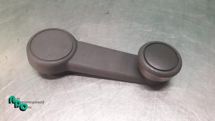 Manivelle de vitre d'un Ford Focus (Focus 04-), -, 3 mois de garantie, -, -
