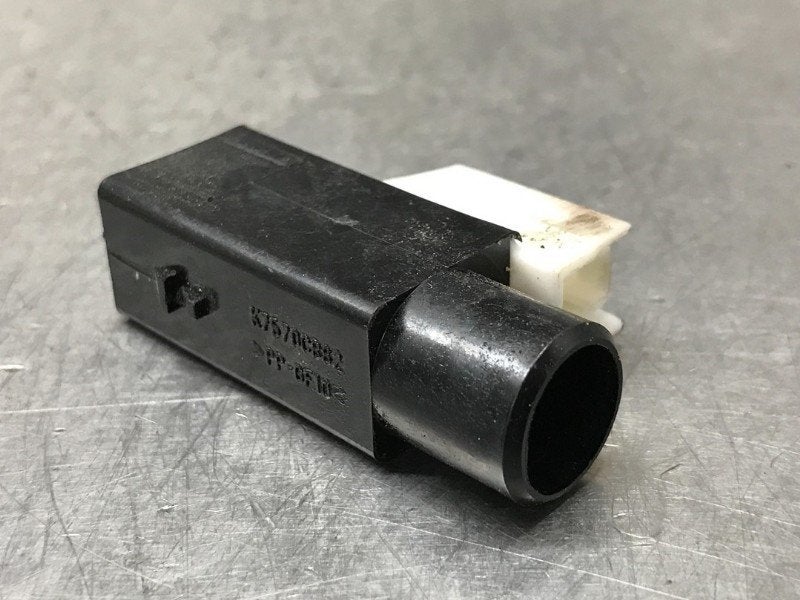CAPTEUR DE TEMPÉRATURE INTÉRIEURE MX-5 (ND) (|K7570CB82|), Utilisé, Mazda