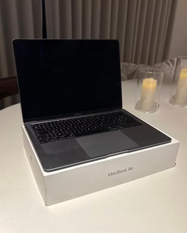 MacBook Air 13” (2019) – i5 – 128GB – goede staat, Computers en Software, Apple Macbooks, Ophalen, 8 GB, 13 inch, Zo goed als nieuw