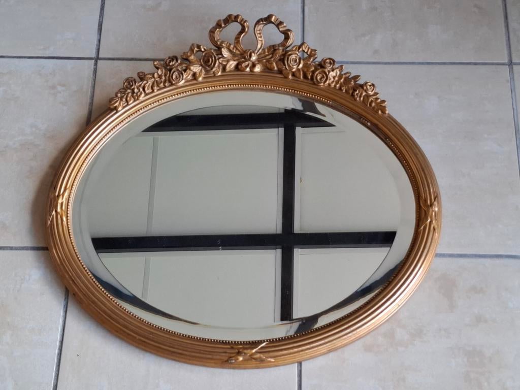 Miroir ovale ancien style Louis XVI en plâtre doré, Enlèvement, Ovale
