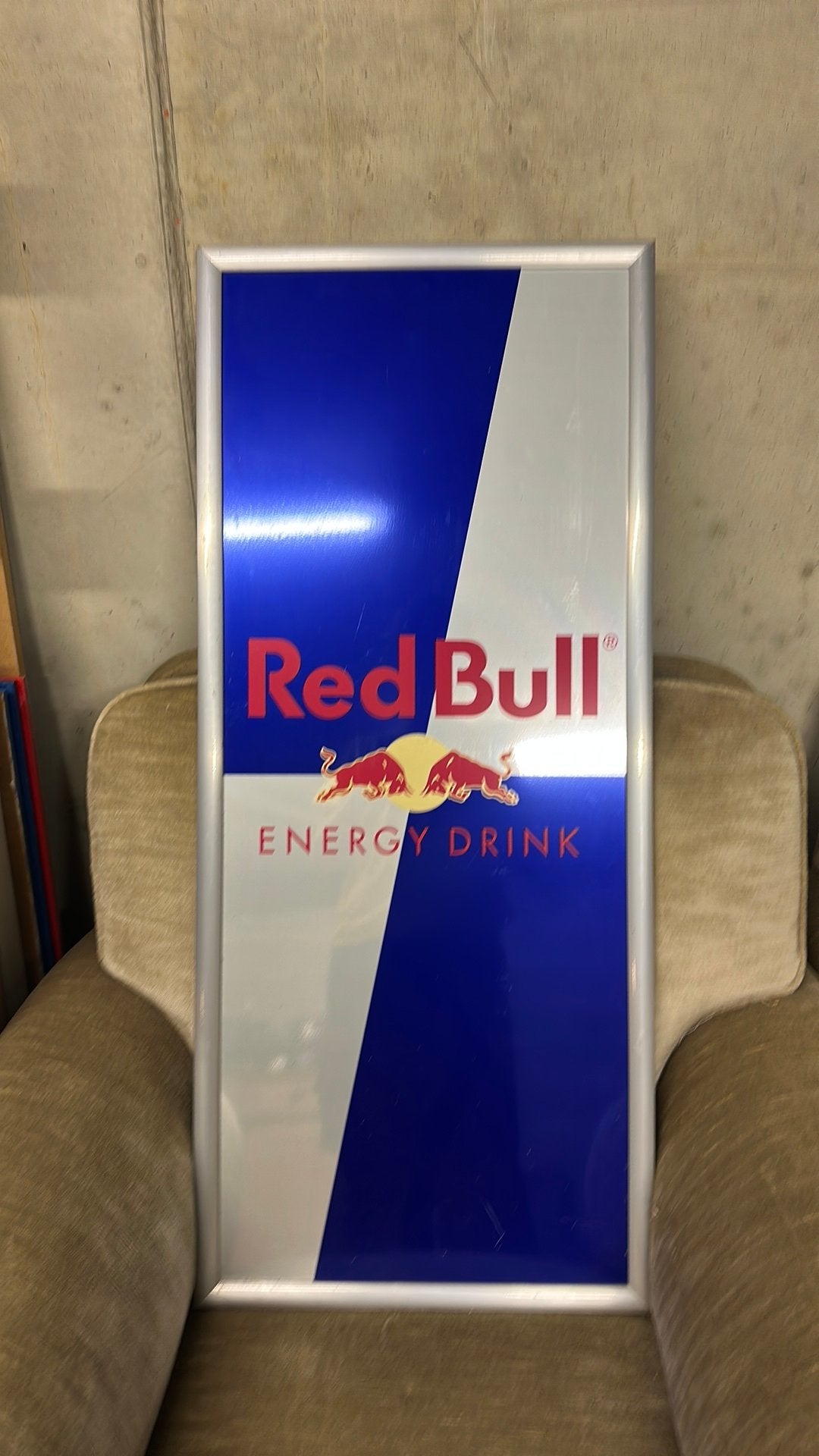 Red bull reclame, Ophalen, Zo goed als nieuw