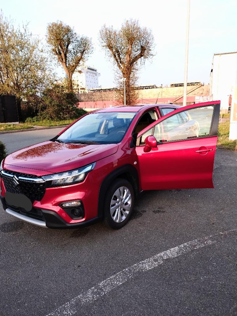 SUZUKI HYBRID 2023 39.895 km !, Auto's, Suzuki, Voorwielaandrijving, 5 deurs, Dealer onderhouden, SUV of Terreinwagen