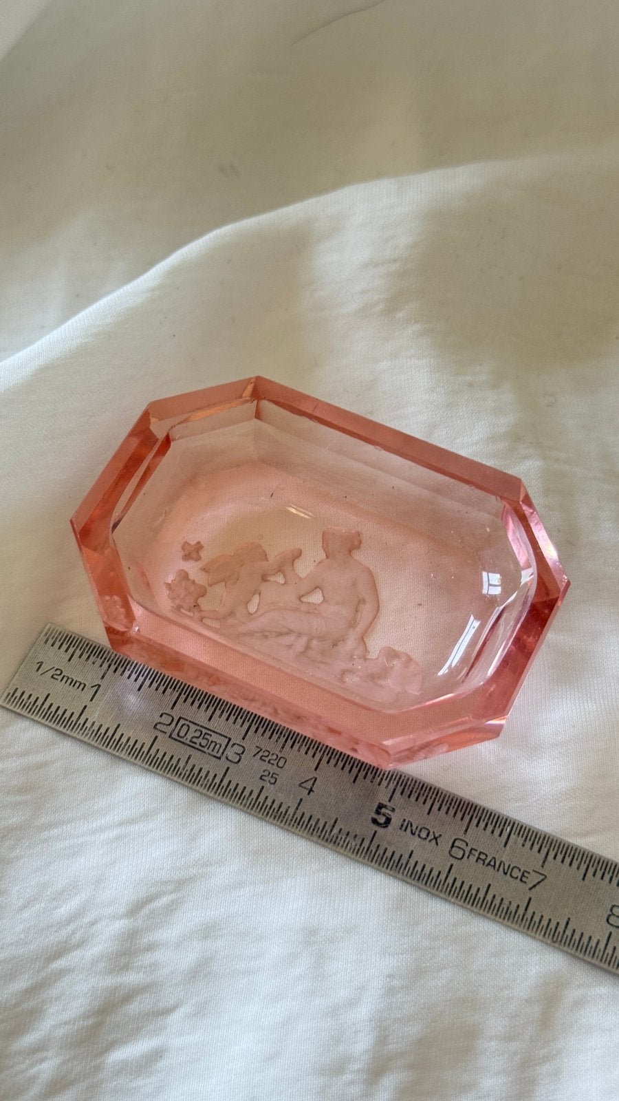 Mini assiette en crystal gravée avec la femme et l’ange, Enlèvement ou Envoi