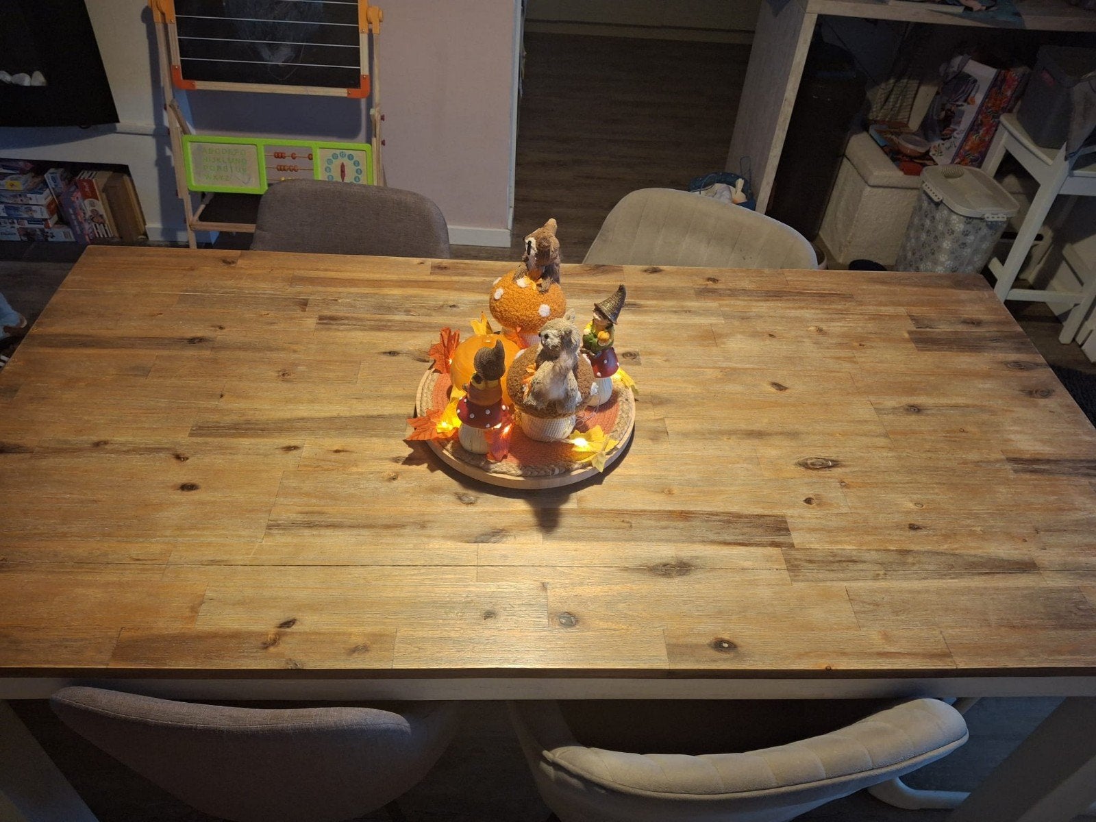 stevige tafel met zeteltjes, Enlèvement, Utilisé