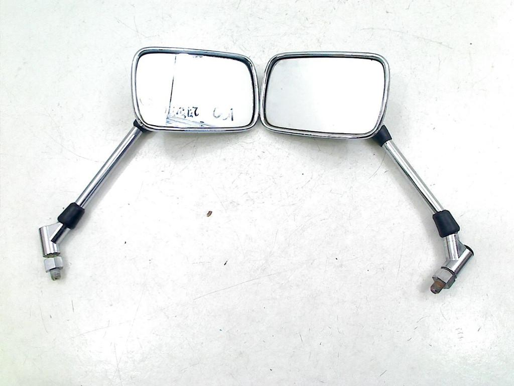 SPIEGEL LINKS + RECHTS AN 400 Burgman 2003-2006 (AN400), Motoren, Dhr. S. di Majo, Gebruikt, Info@cama-motorparts.nl, P.J. Troelstraweg 8 8
3144 CX  MAASSLUIS, NL