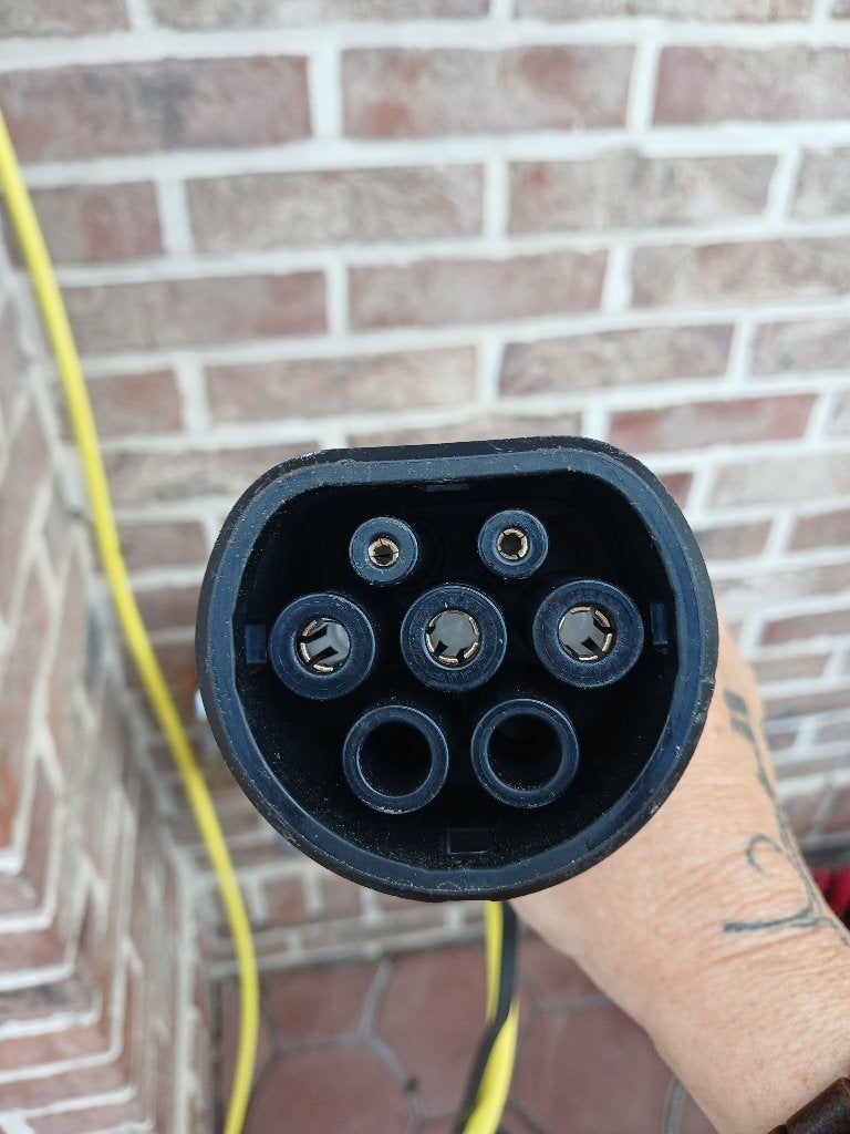 Oplaad kabel past op alle auto s, Ophalen, Gebruikt, Dacia