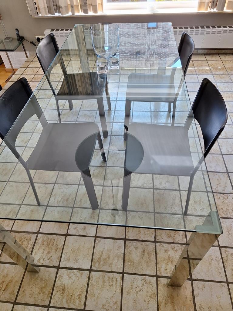 Glazen tafel met 4 lederen stoelen, Huis en Inrichting, Ophalen, Glas
