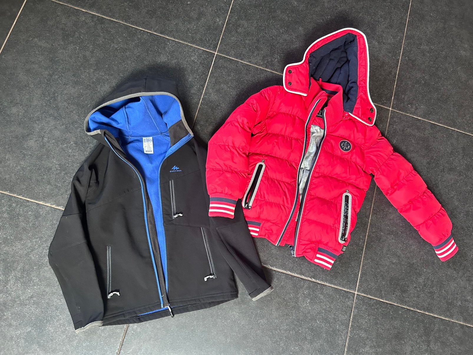 Jongens jassen maat 8 (cars)  softshell maat 7/8jr, Kinderen en Baby's, Ophalen, Zo goed als nieuw, Jas