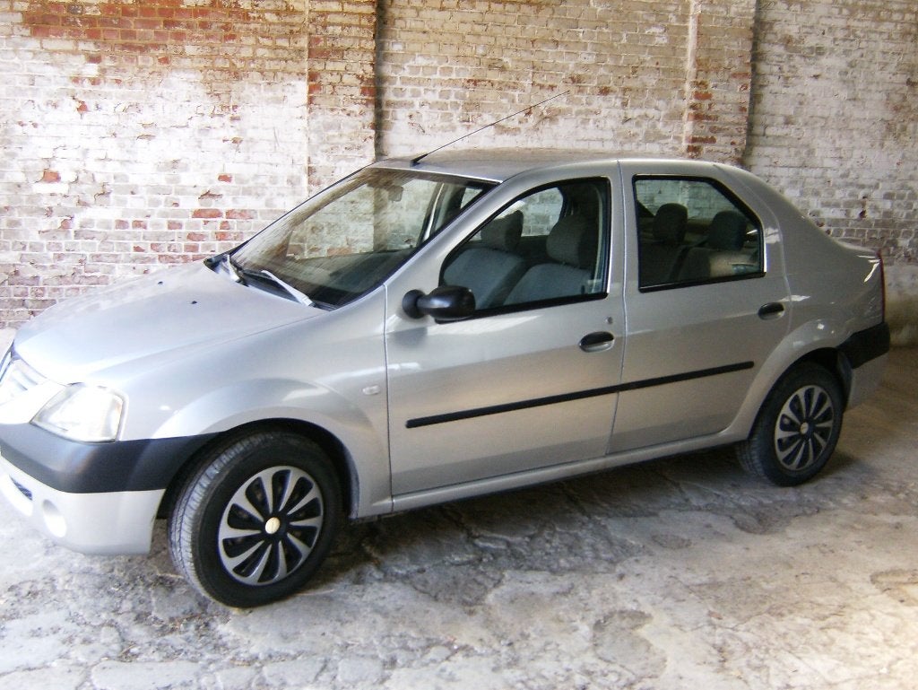 DACIA logan essence, Autos, Dacia, Argent ou Gris, 4 portes, Entreprise, Boîte manuelle
