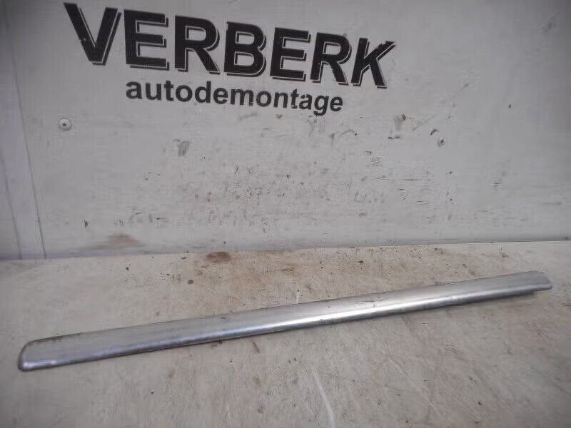 SIERLIJST Mercedes-Benz Ponton (W105) (01-1957/-), Mercedes-Benz AG, Enlèvement ou Envoi, Utilisé, Dialog.mb@mercedes-benz.com