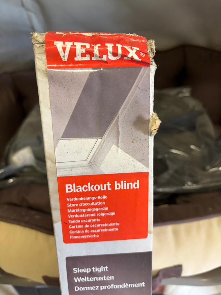 Nieuw VELUX DKL UK04 0705SC verduisterend gordijn, Ophalen, Zo goed als nieuw, Dakraam