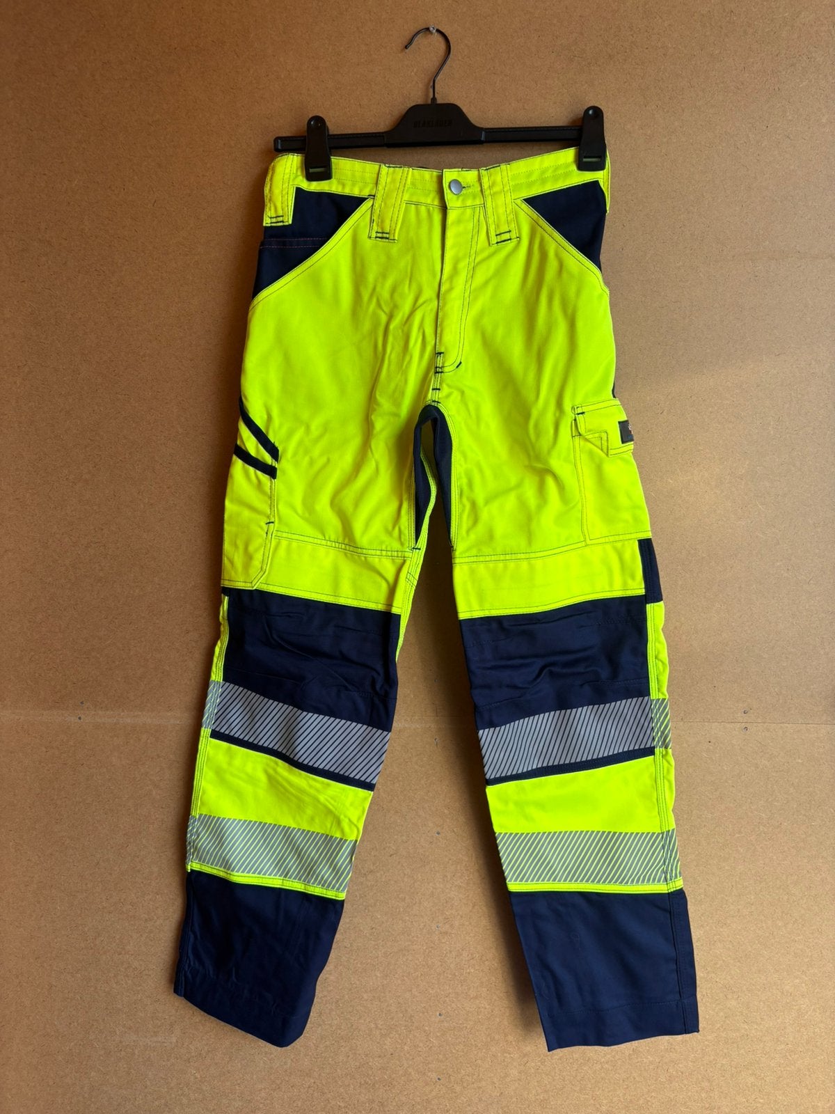 Lot gele werkbroeken, Enlèvement, Neuf