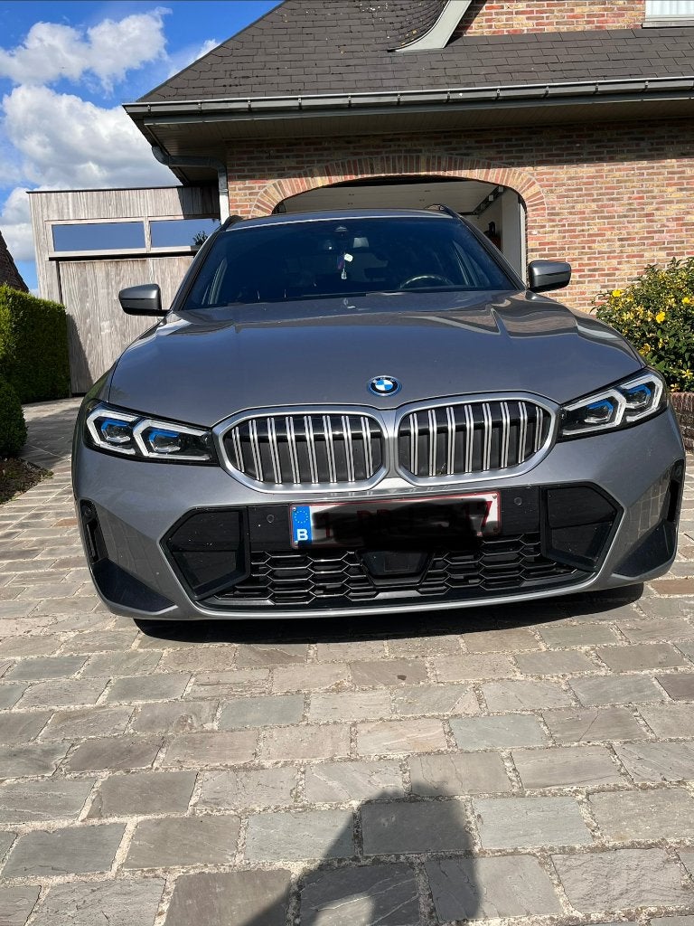 BMW 330e touring M sportpakket, Auto's, BMW, Automaat, 215 kW, 4 cilinders, Leder en Stof