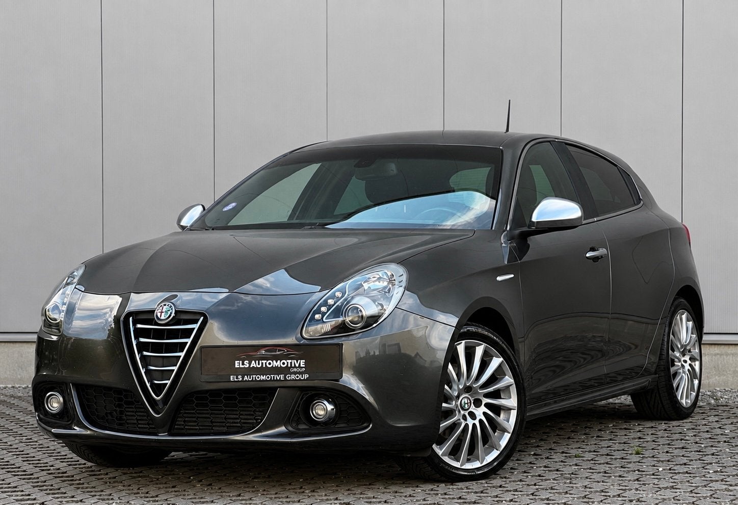 Alfa Romeo Giulietta 1.4 Turbo/170 CH/essence/automatique, Cuir, Argent ou Gris, Achat, Euro 6