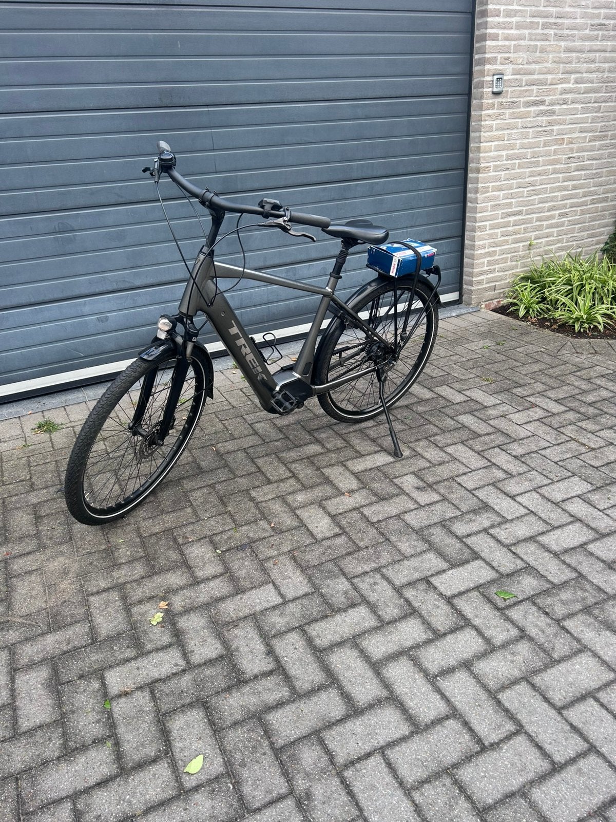 Elektrische fiets trek discrit+7 riemaandrijving, Ophalen, Zo goed als nieuw, Schijfrem