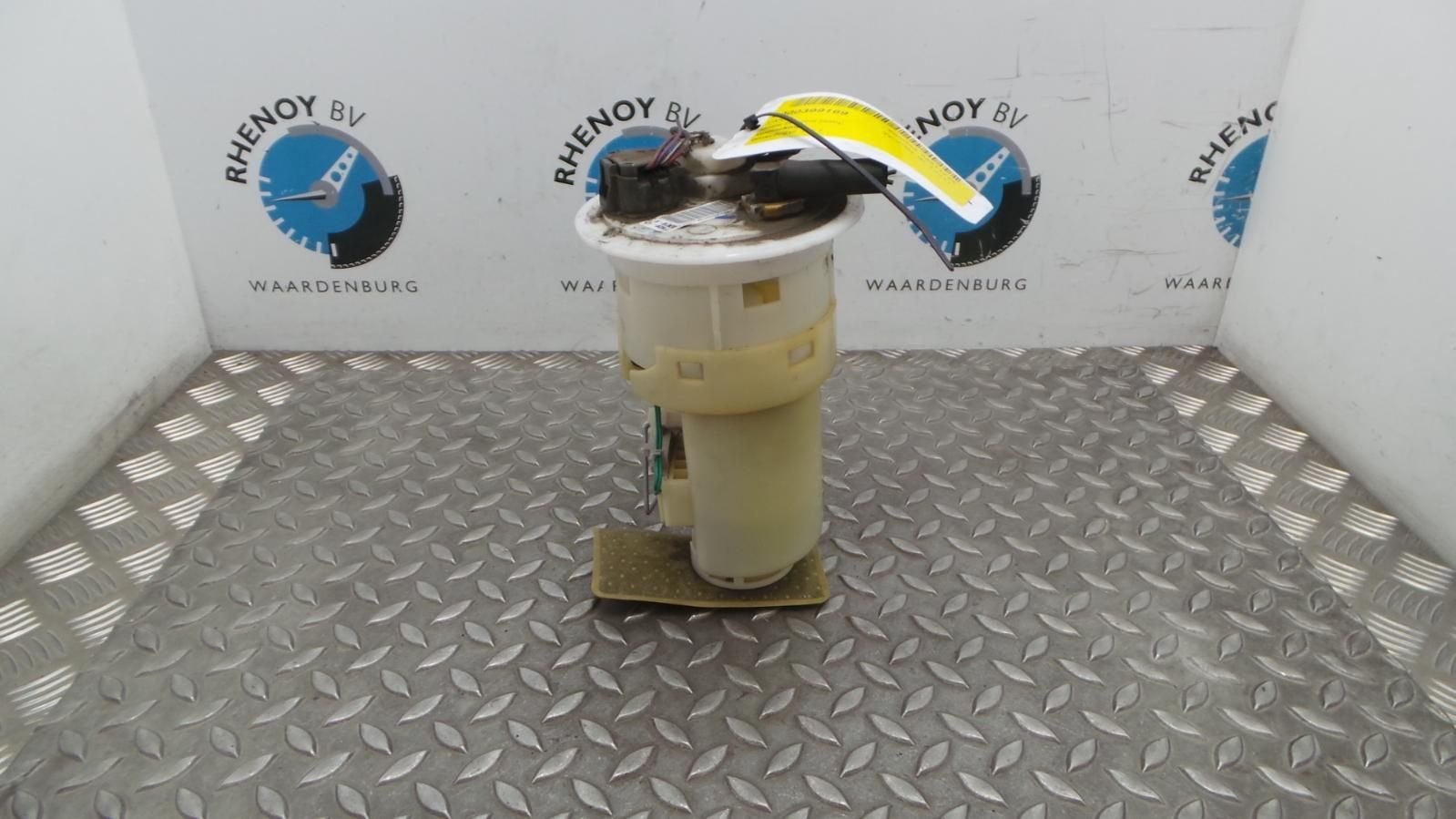 TOYOTA YARIS 1.3 VVT-I SOL BRANDSTOF POMP VOOR DE INJECTOR 2, Enlèvement ou Envoi, Utilisé, Stiba membre