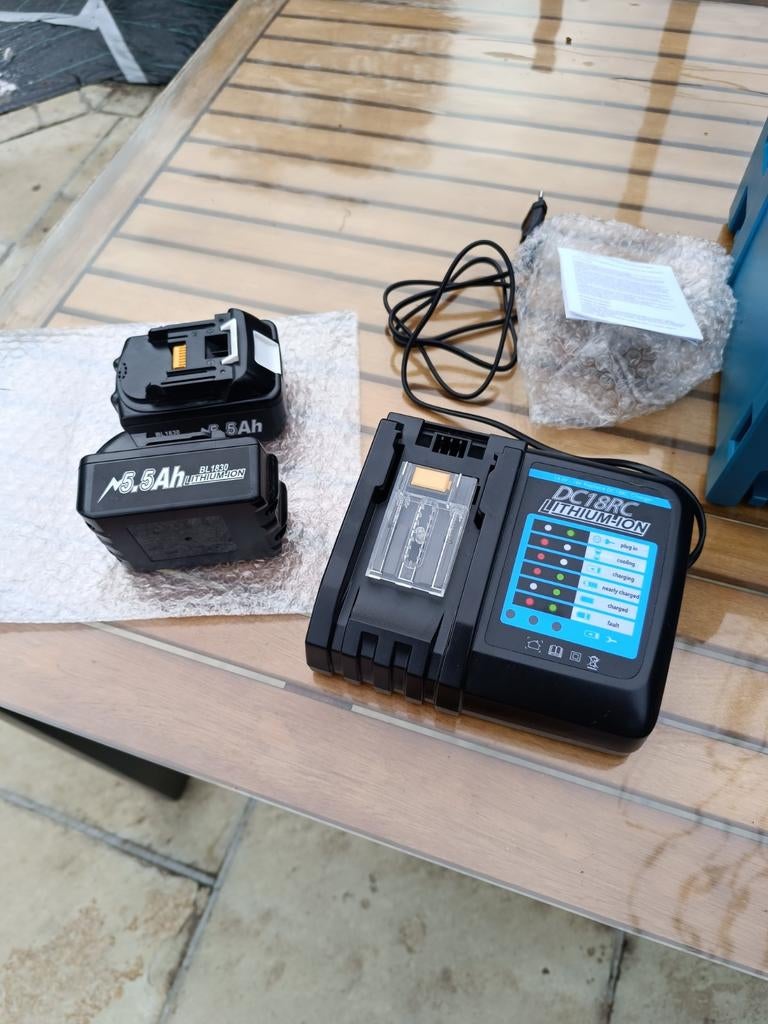 Makita batterijset, Doe-het-zelf en Bouw, Ophalen
