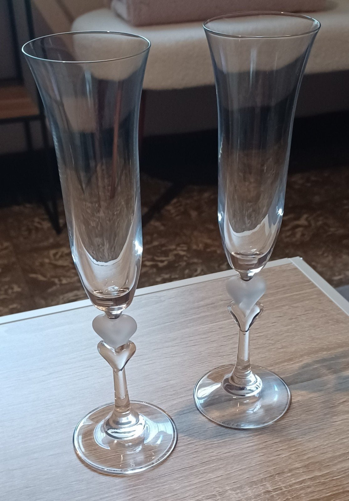 Duo de magnifiques coupes à champagne hautes, motif cœur, Collections, Enlèvement ou Envoi