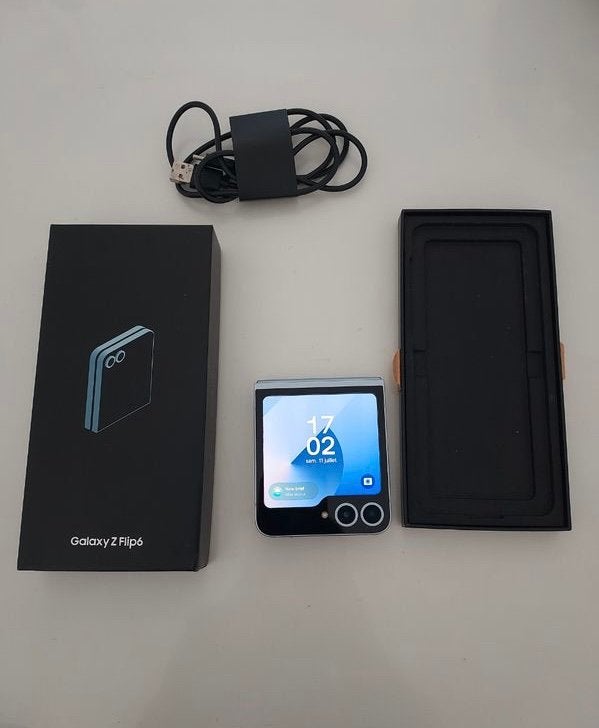 Galaxy Z Flip 6 black 256g, Enlèvement ou Envoi, Comme neuf, Galaxy Z Flip
