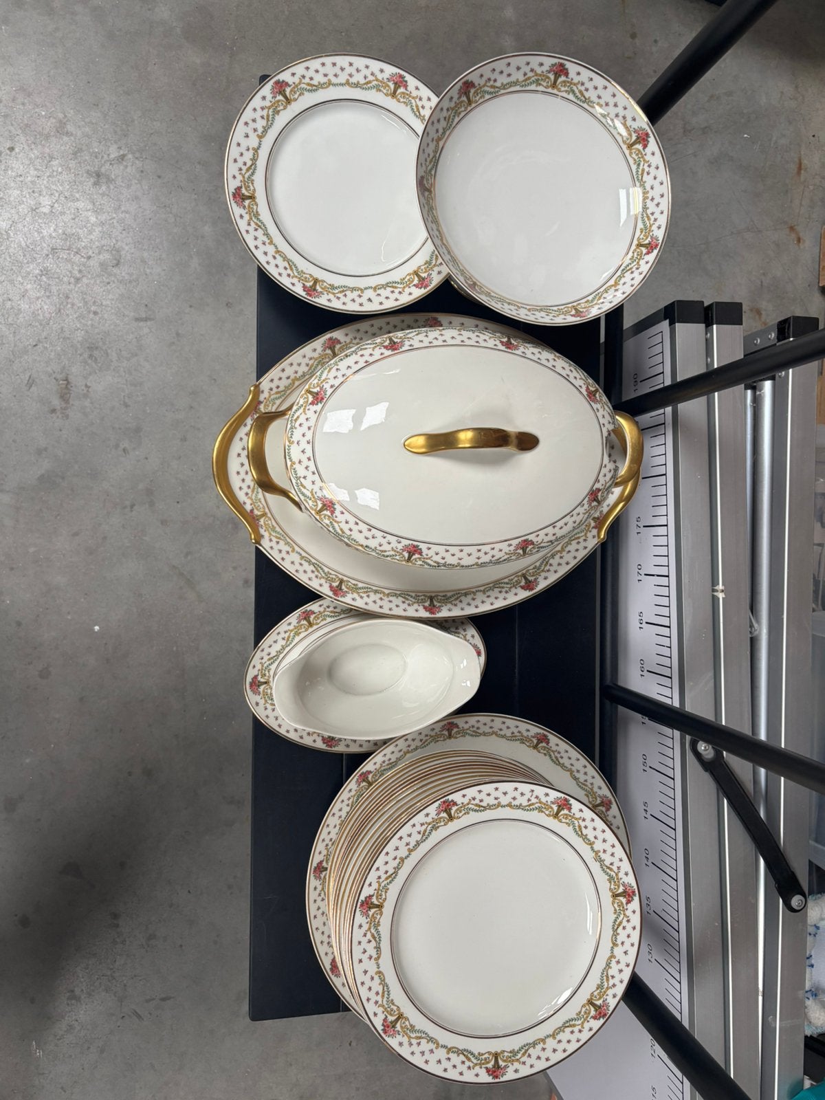 Antiek servies set van Raynaud Limoges., Ophalen