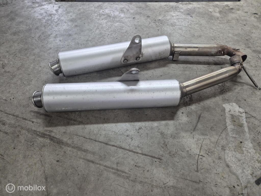 Uitlaatdemper origineel uitlaat demper ST2 ST3 ST 2 3, Motoren, Gebruikt, Factorystore.service@ducati.com, Ophalen of Verzenden