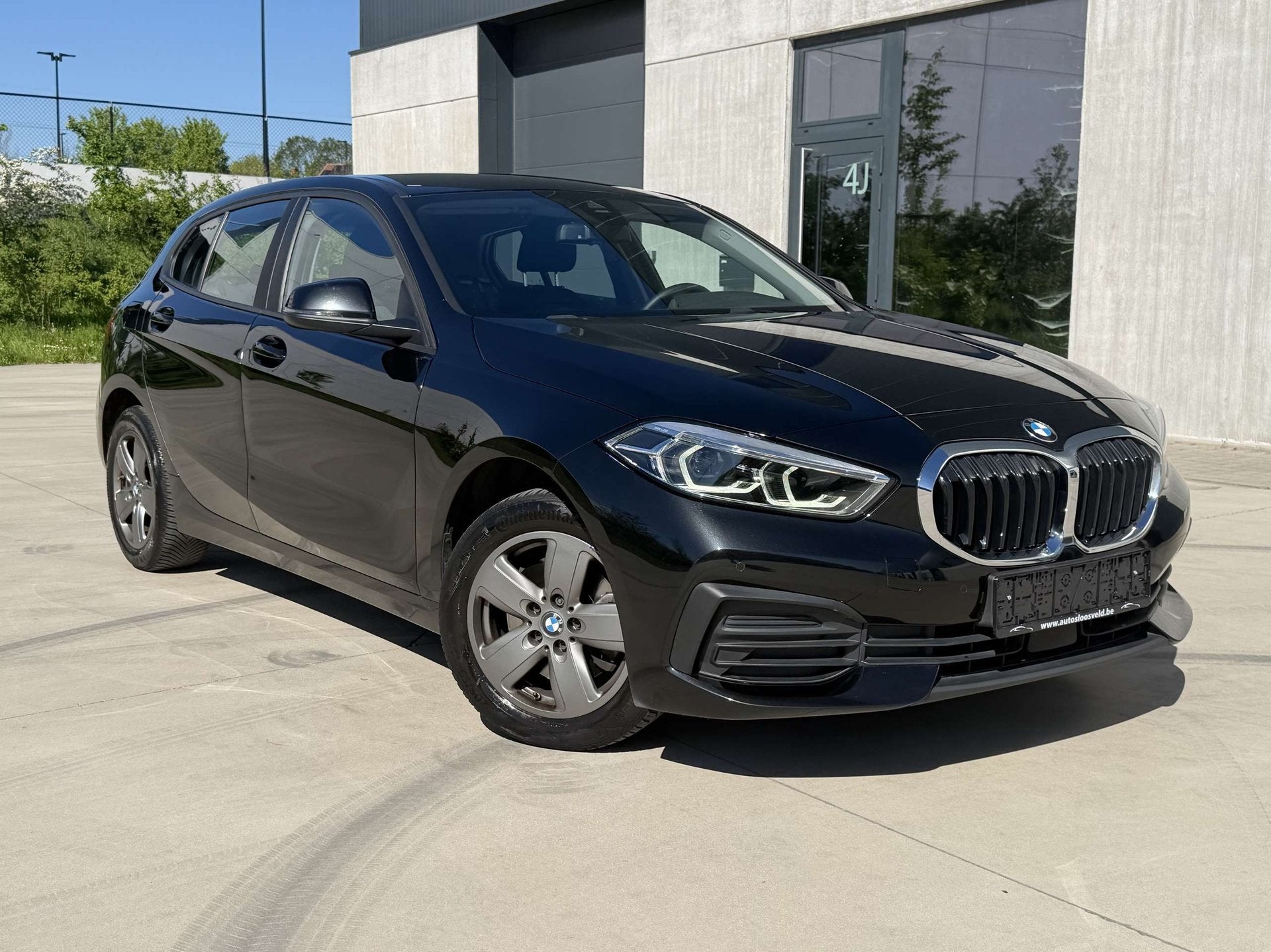 BMW 118 i Automaat Euro 6d/ NAVI/ CARPLAY/ LED/ PDC/ CRUIS, Auto's, Gebruikt, 136 pk, Zwart, Bedrijf
