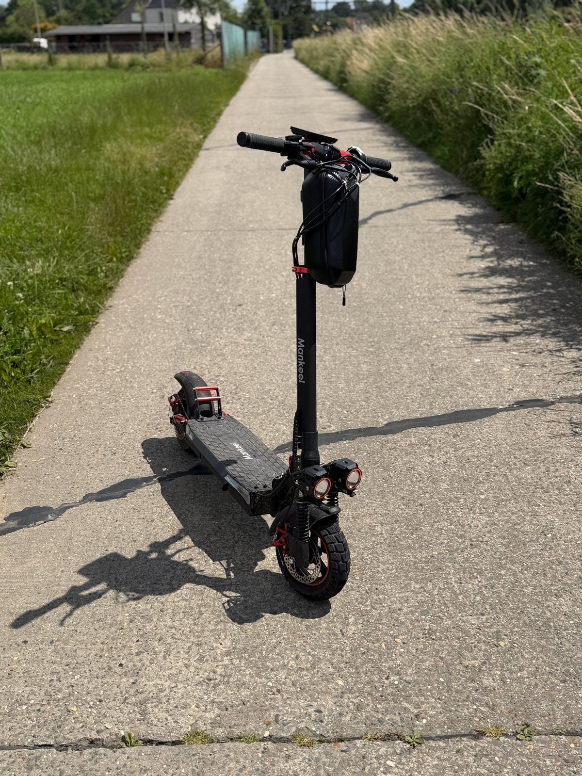 Mankeel e step topspeed 45km/h Lebbeke zit nog garantie op, Ophalen, Zo goed als nieuw