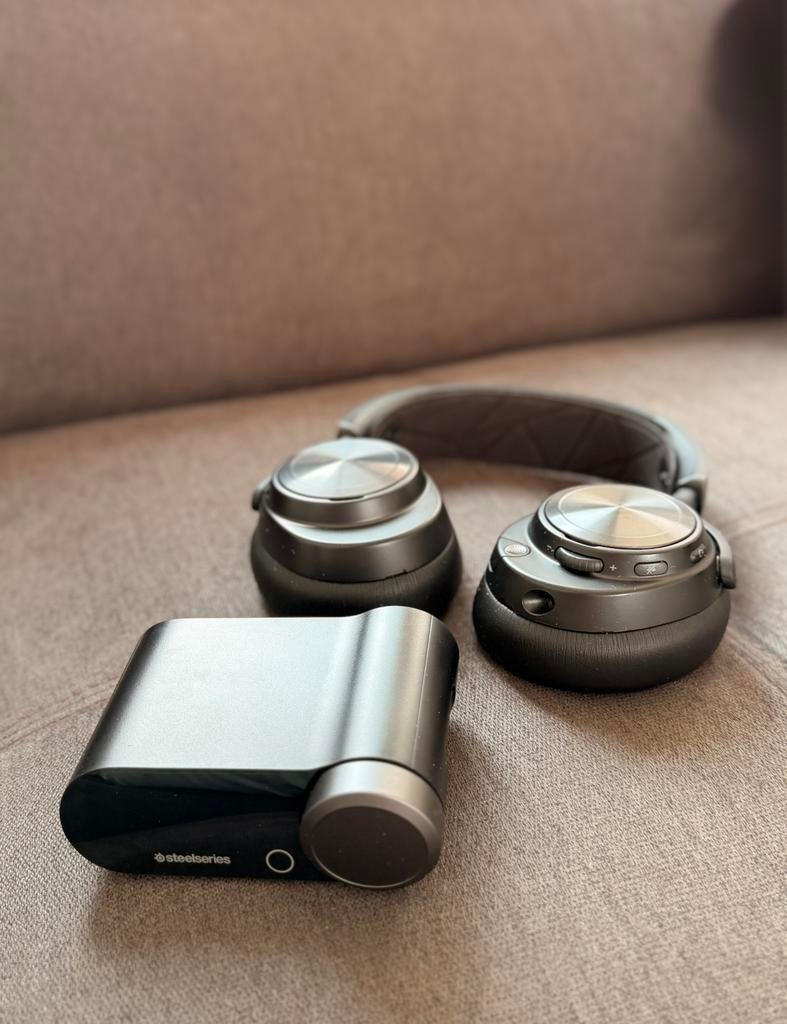 Steelseries Arctis Nova Pro Wireless Gaming Headset, Enlèvement, Comme neuf, Autres genres