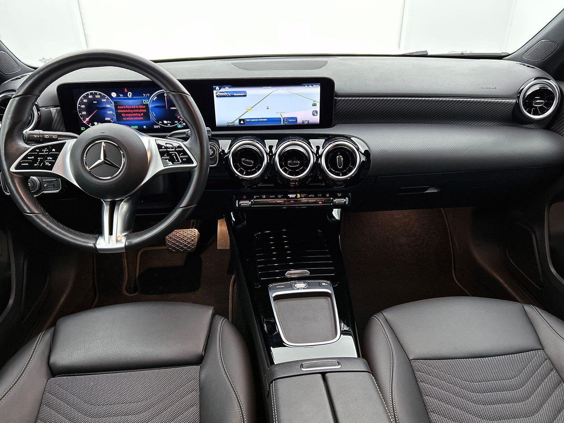 Mercedes-Benz A-klasse 250 e Hatchback Business Line | Smart, Autos, Achat, 16 kWh, 5 places, Automatique