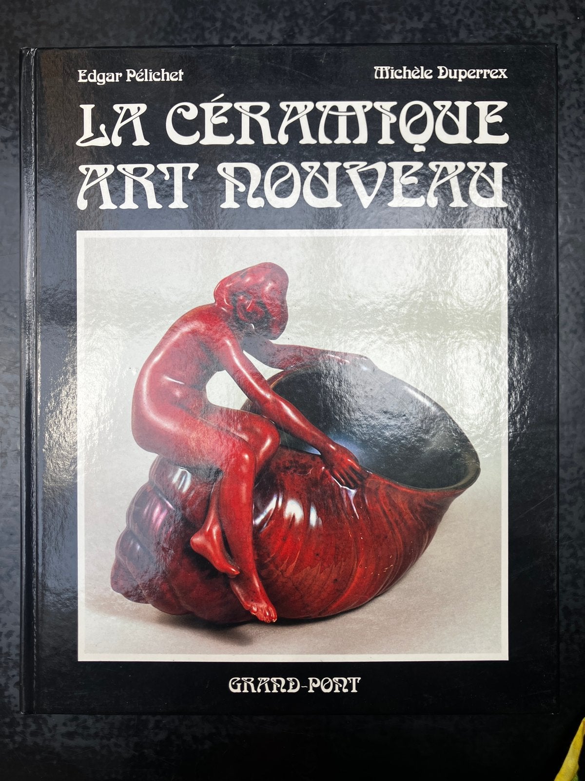 La céramique Art Nouveau Pélichet Edgar, Enlèvement