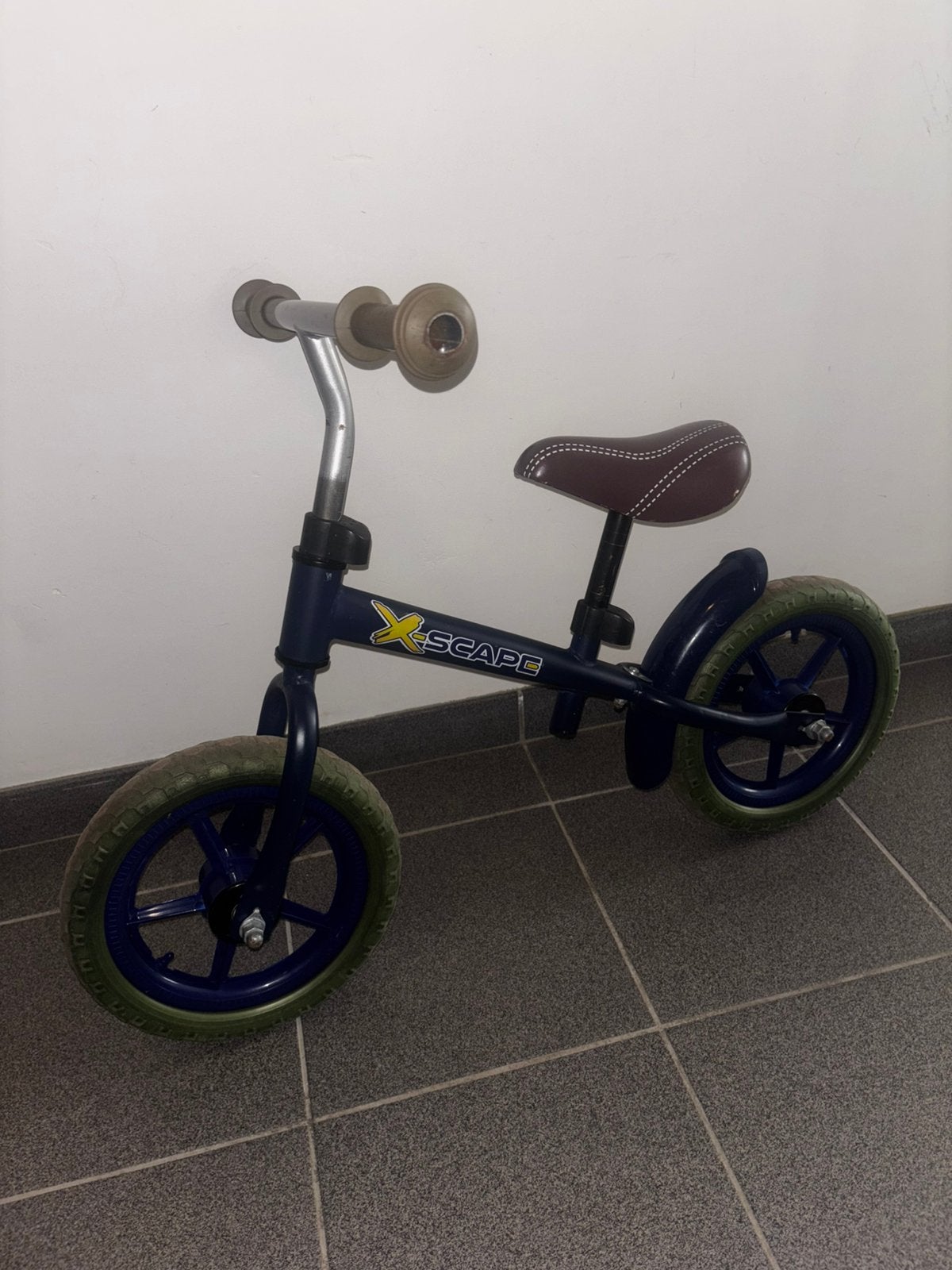 X-Scape Loopfiets Speedy Blue 12", Fietsen en Brommers, Fietsen | Kinderfietsjes, Ophalen, Zo goed als nieuw