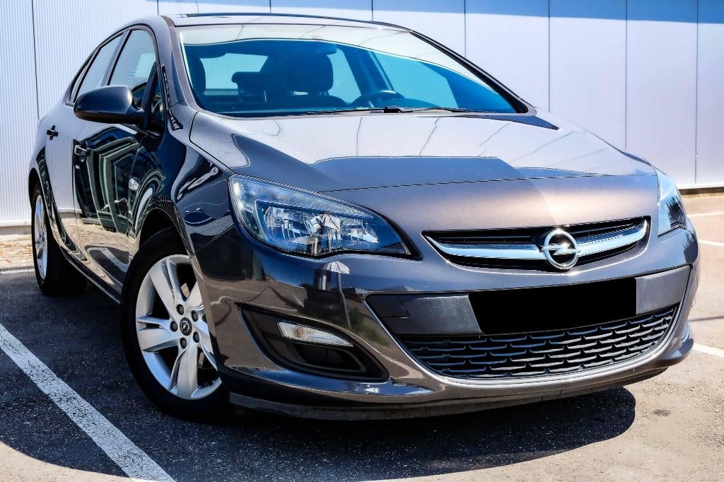 Opel Astra Sedan 1.7 Diesel Lage kilometerstand, Auto's, Voorwielaandrijving, Stof, Zwart, 4 cilinders