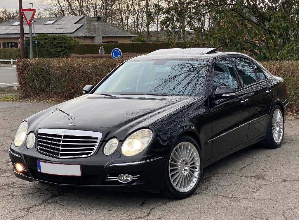 Mercedes-Benz E 220 CDi Avantgarde Automaat, Auto's, Mercedes-Benz, Automaat, 4 deurs, Achterwielaandrijving, Zwart