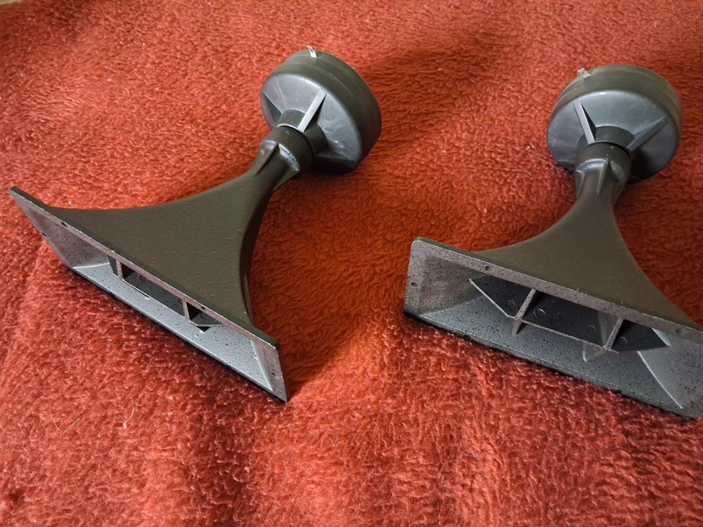Motorola tweeters, Ophalen