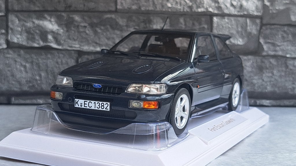 Ford Escort Cosworth 1992 Mallard green 1/18ème, Hobby & Loisirs créatifs, Voitures miniatures | 1:18, Neuf, Enlèvement ou Envoi