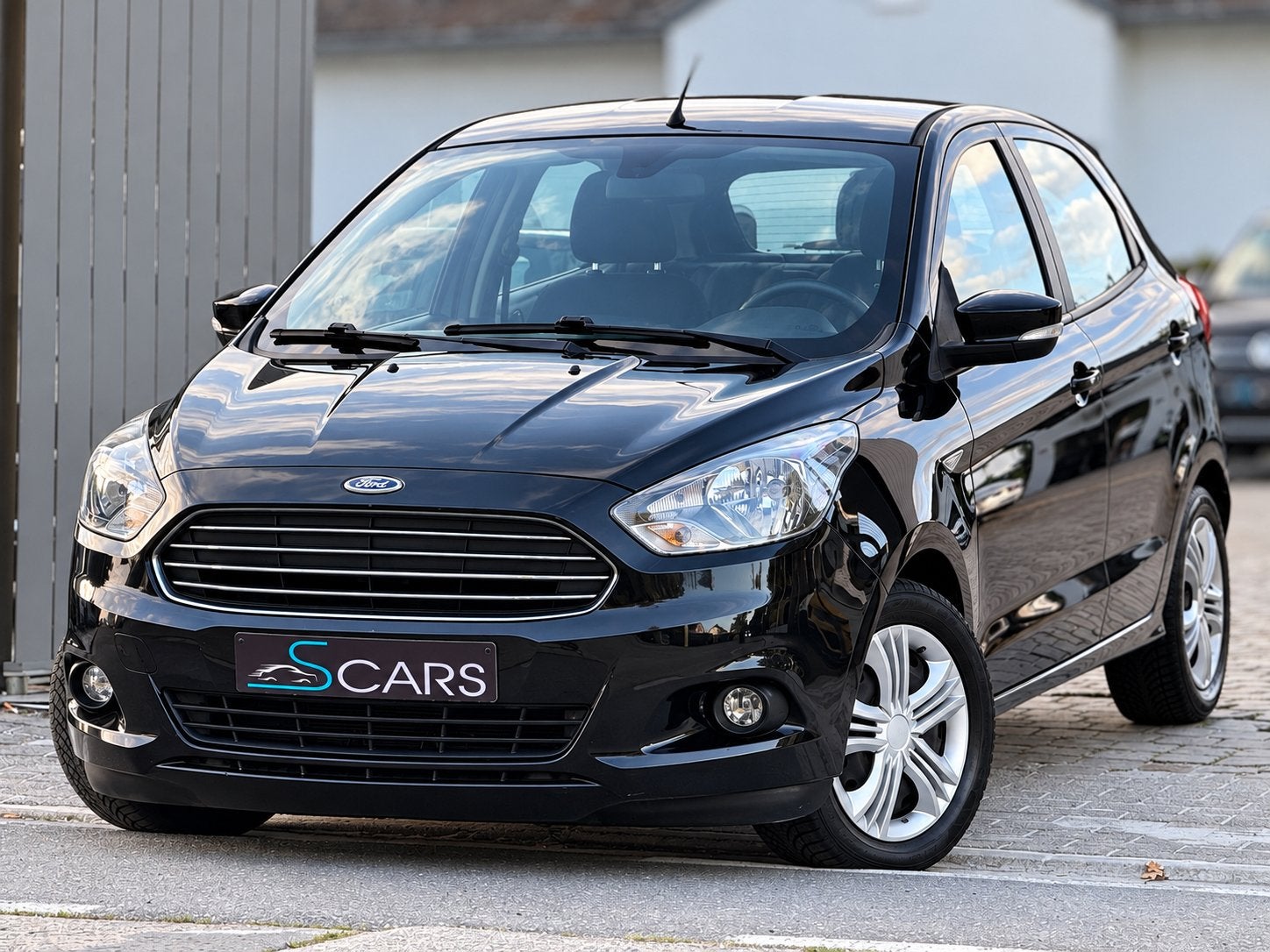 FORD KA+ – 5 DEURS – AIRCO – Garantie **, Auto's, Voorwielaandrijving, Euro 6, Ka, Zwart