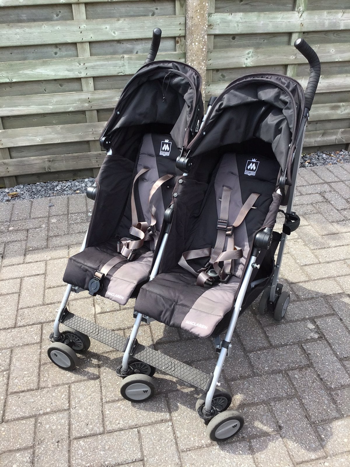 Dubbele buggy ( Maclaren ), Kinderen en Baby's, Ophalen, Zo goed als nieuw, Maclaren, Zonnekap