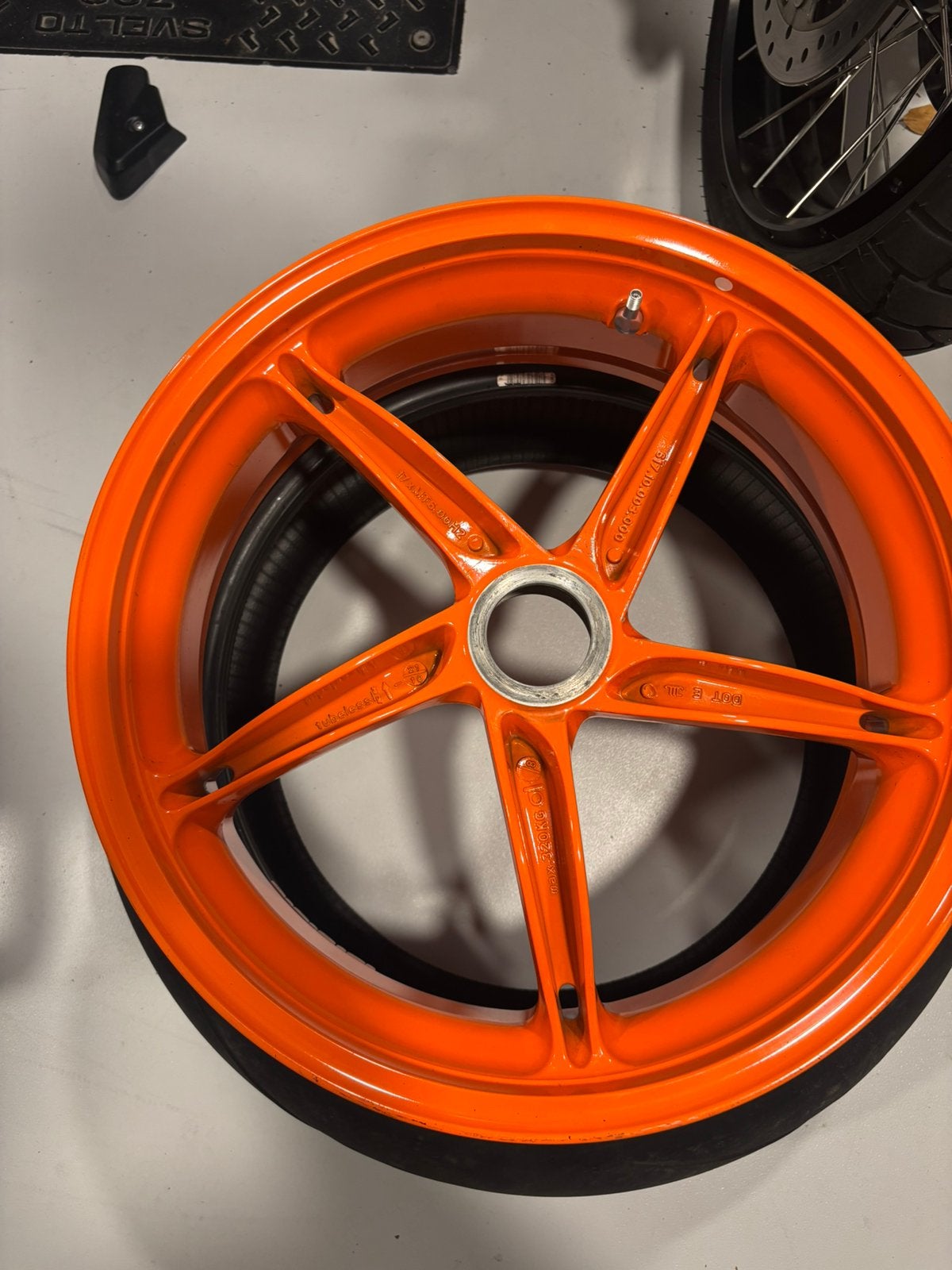 Achtervelg ktm superduke gen 3, Motoren, Particulier