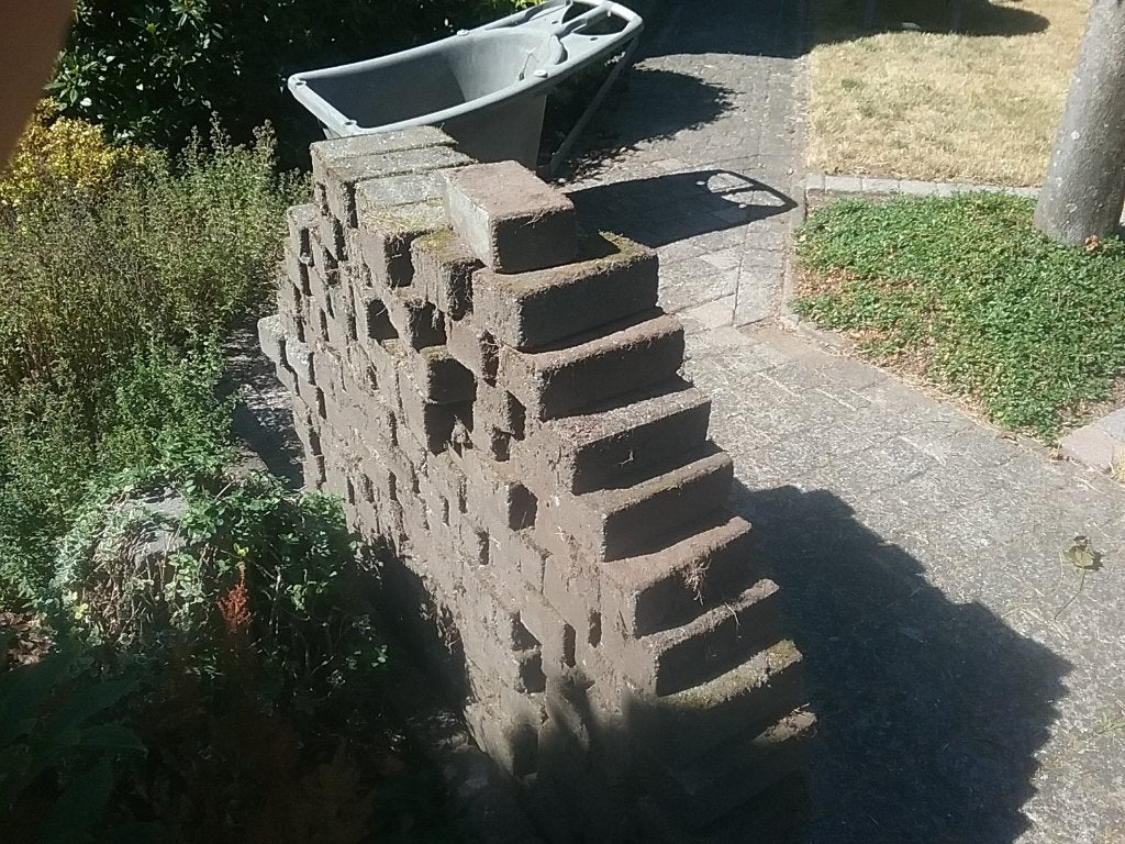 Gratis betonklinkers 21 x 10.5 x7 cm, Tuin en Terras, Ophalen, Gebruikt, Beton, Klinkers