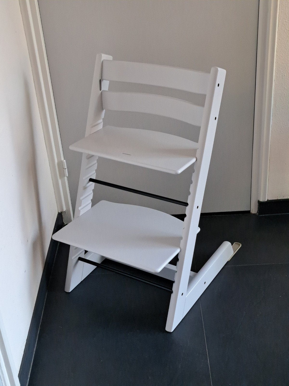 Chaise pour bébé Stokke Tripp Trapp NEW MODEL en gris, Enlèvement, Comme neuf, Chaise évolutive, Coulissant