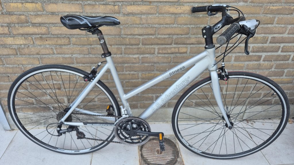 👍als  Nieuw  Dames-Meisjesfiets “Adventure” 28 inch ==>, Fietsen en Brommers, Fietsen | Dames | Sportfietsen en Toerfietsen, 47 tot 50 cm