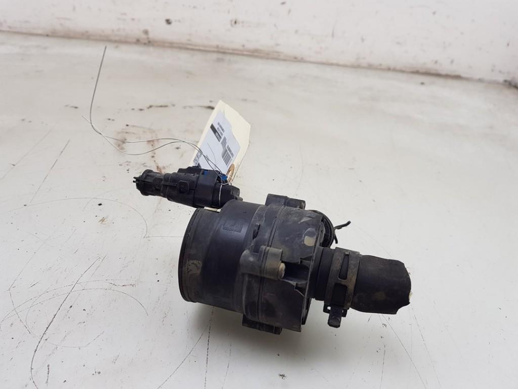 EXTRA EAU POMPE Renault (|0392023219|925164GA0A|), Utilisé, Renault