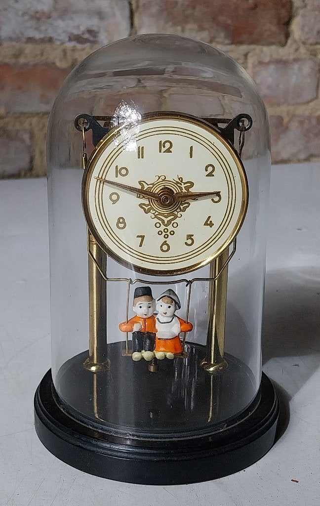 Mechanisch vintage klokje met stolp, Antiek en Kunst, Ophalen