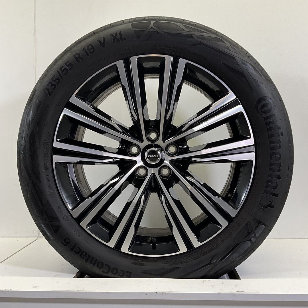 VOLVO XC60 VELGEN SET ZOMERBANDEN 19 INCH *, Autos : Pièces & Accessoires, Pneus & Jantes, Pneus et Jantes, Véhicule de tourisme