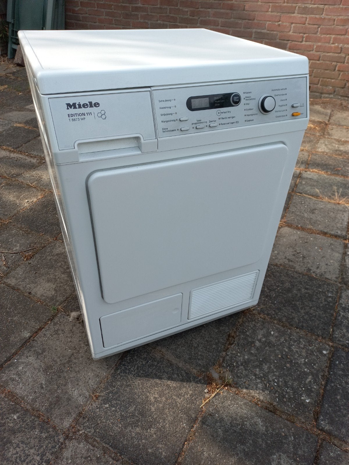 Jonge Miele 8 kilo warmtepompdroger, Comme neuf, Chargeur frontal, Enlèvement, Moins de 85 cm
