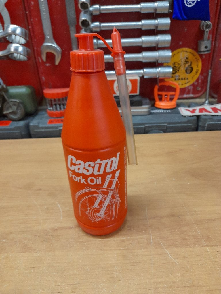ancien bidon huile plein castrol fork oil fouche moto, Envoi, Utilisé, Autres types