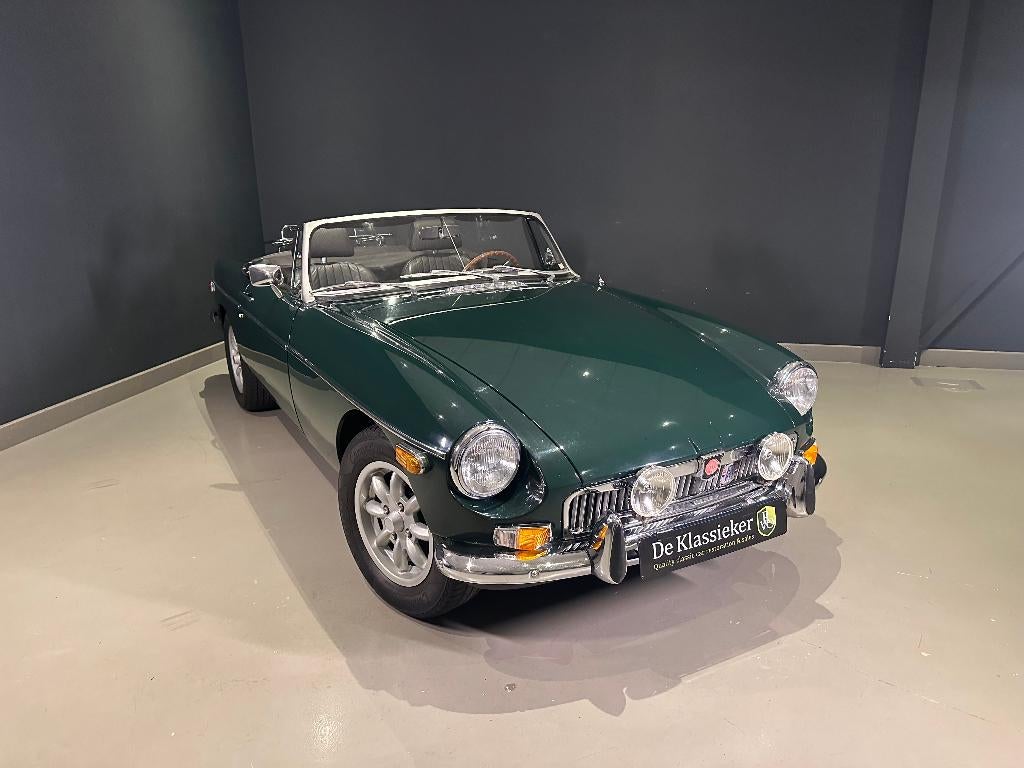Te Koop mooie MGB MK3 Roadster., 75 kW, Zwart, Cabriolet, Bedrijf