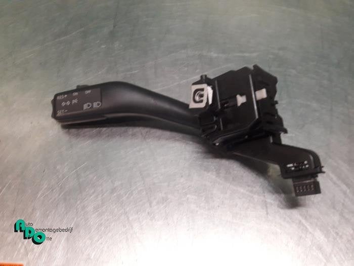 Commutateur feu clignotant d'un Volkswagen Jetta (Jetta 05-), Autos : Pièces & Accessoires, Volkswagen, -, 3 mois de garantie