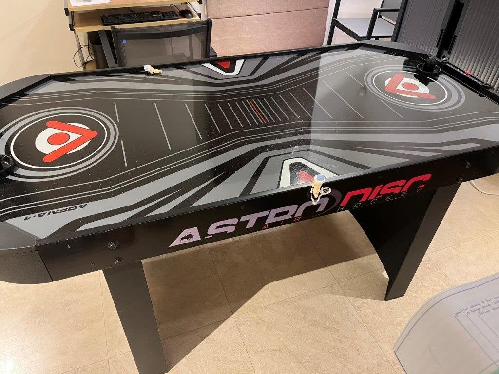 air hockey, Ophalen